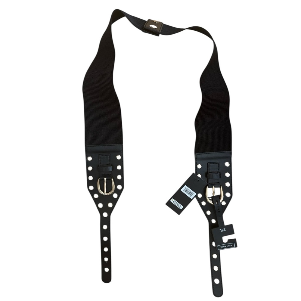 Alexis Bendek stretch belt